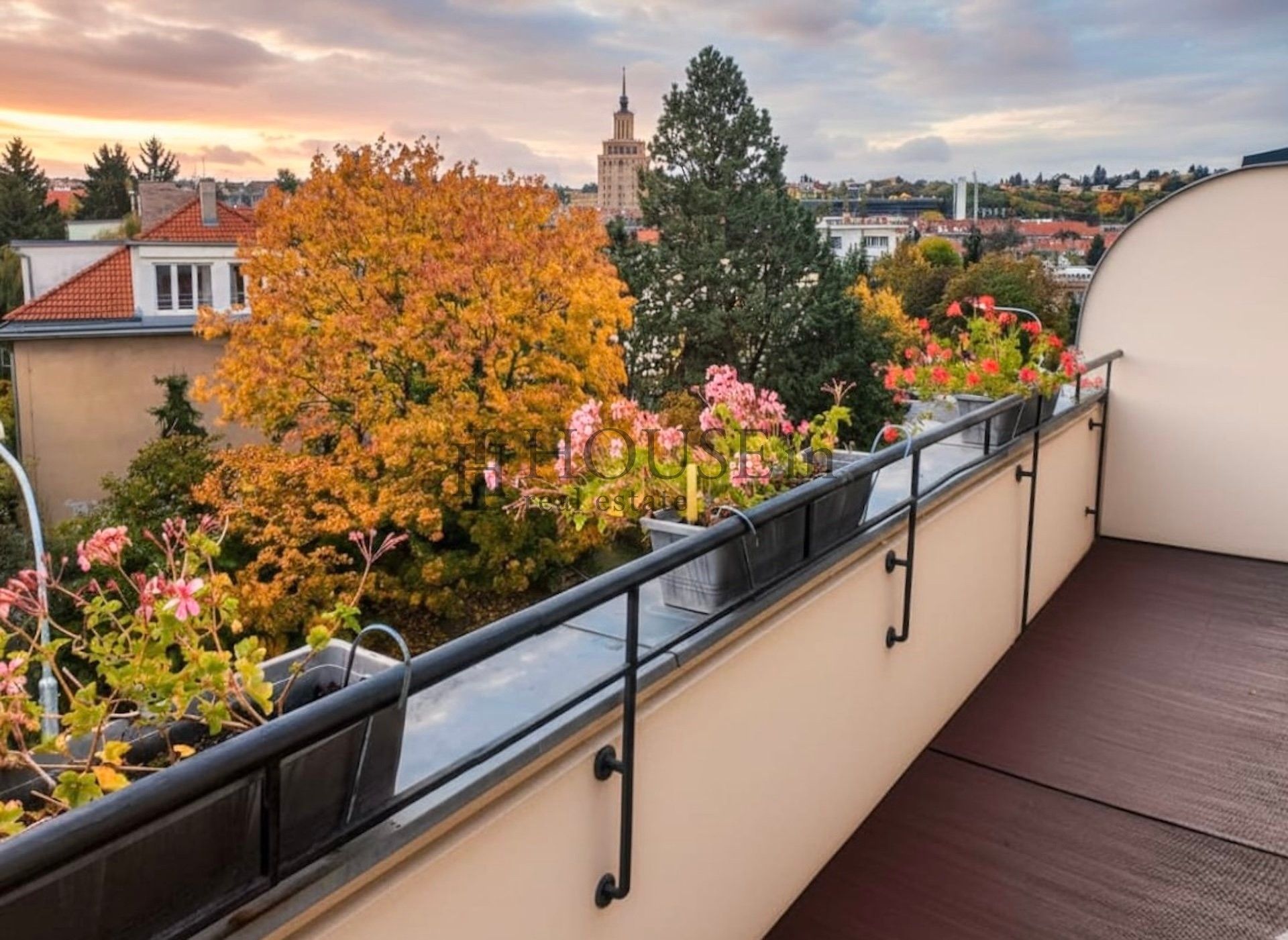 2+1, Ve struhách, Praha, 45 m²