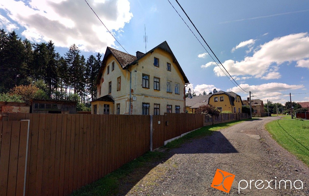 Rodinné domy, Bezvěrov, okres Plzeň-sever, Plzeňský kraj, 87 m² - 1