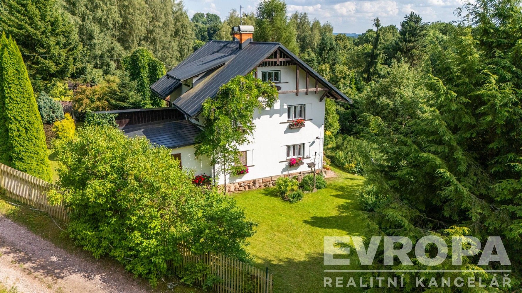 Rodinný dům, 300 m²