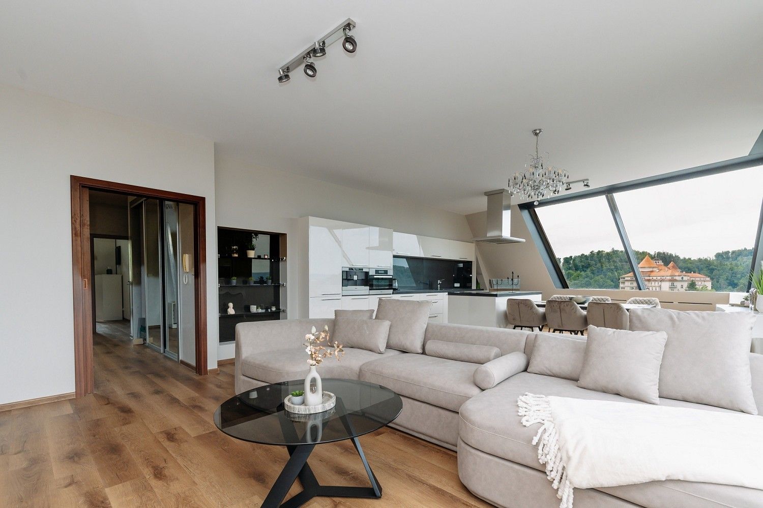 Prodej byt 4+kk - Karlovy Vary, Karlovarský kraj, 155 m² - 1