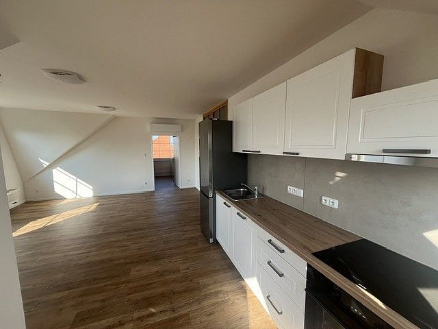 Pronájem byt 3+kk - Praha - Kobylisy, okres Praha 8, Hlavní město Praha, 93 m² - 5