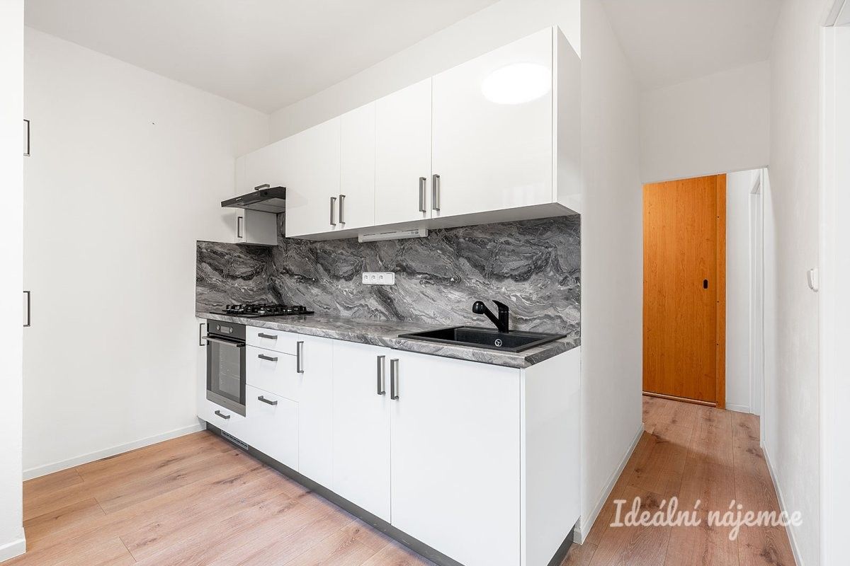 2+1, Na Balkáně, Praha, 50 m²