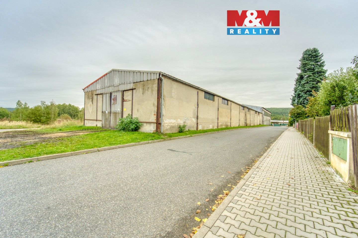 Sklady, Jesenice, 1 691 m²