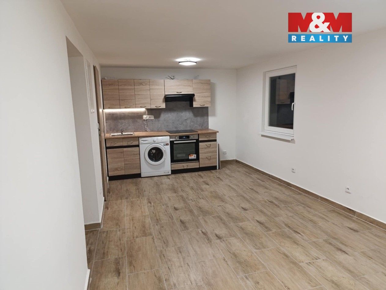 Pronájem byt 1+kk - Míru, Frýdlant, 22 m²