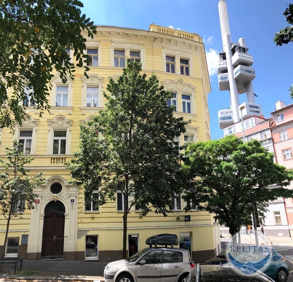 Pronájem byt 2+kk - Velehradská, Praha, 44 m²