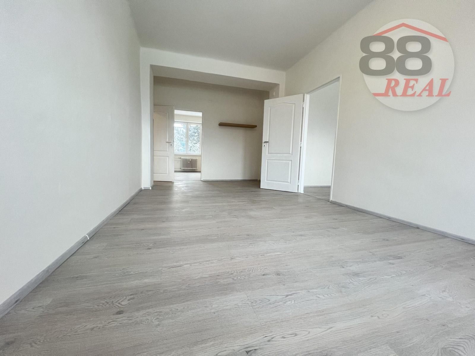 3+1, Pod Stadionem, Klášterec nad Ohří, 62 m²