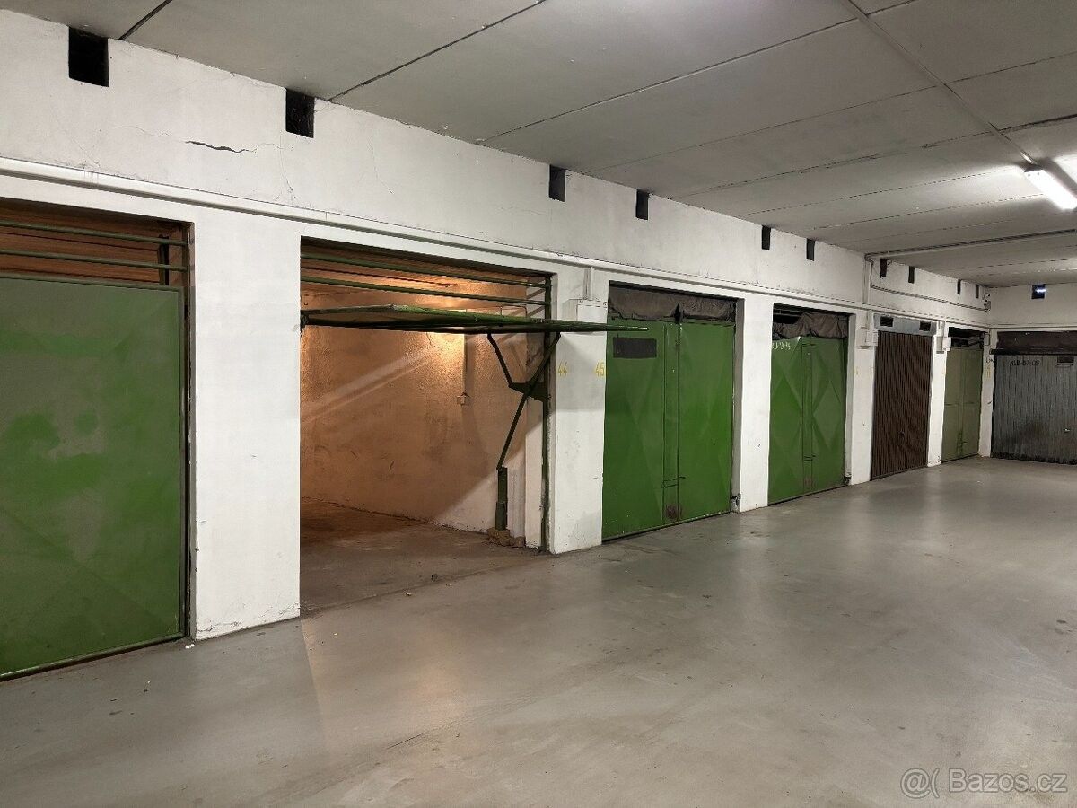 Pronájem garáž - Kladno, 272 01
