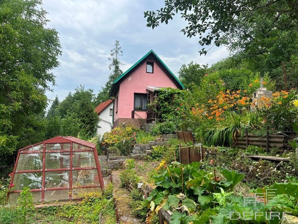 Prodej chata - Veleň, 45 m²