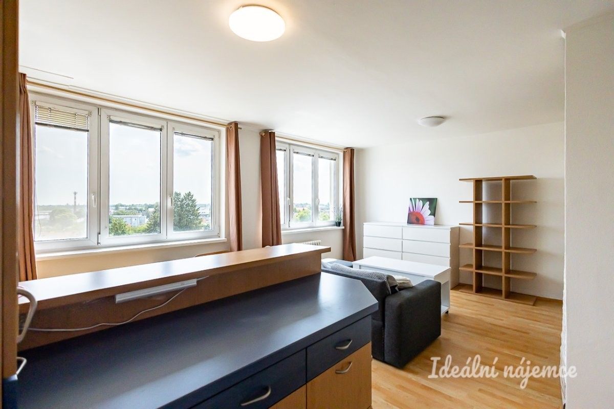 1+kk, Třinecká, Praha, 39 m² - 2