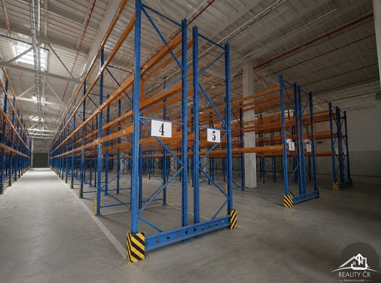 Sklady, Pávovská  , Jihlava, 2 000 m² - 1