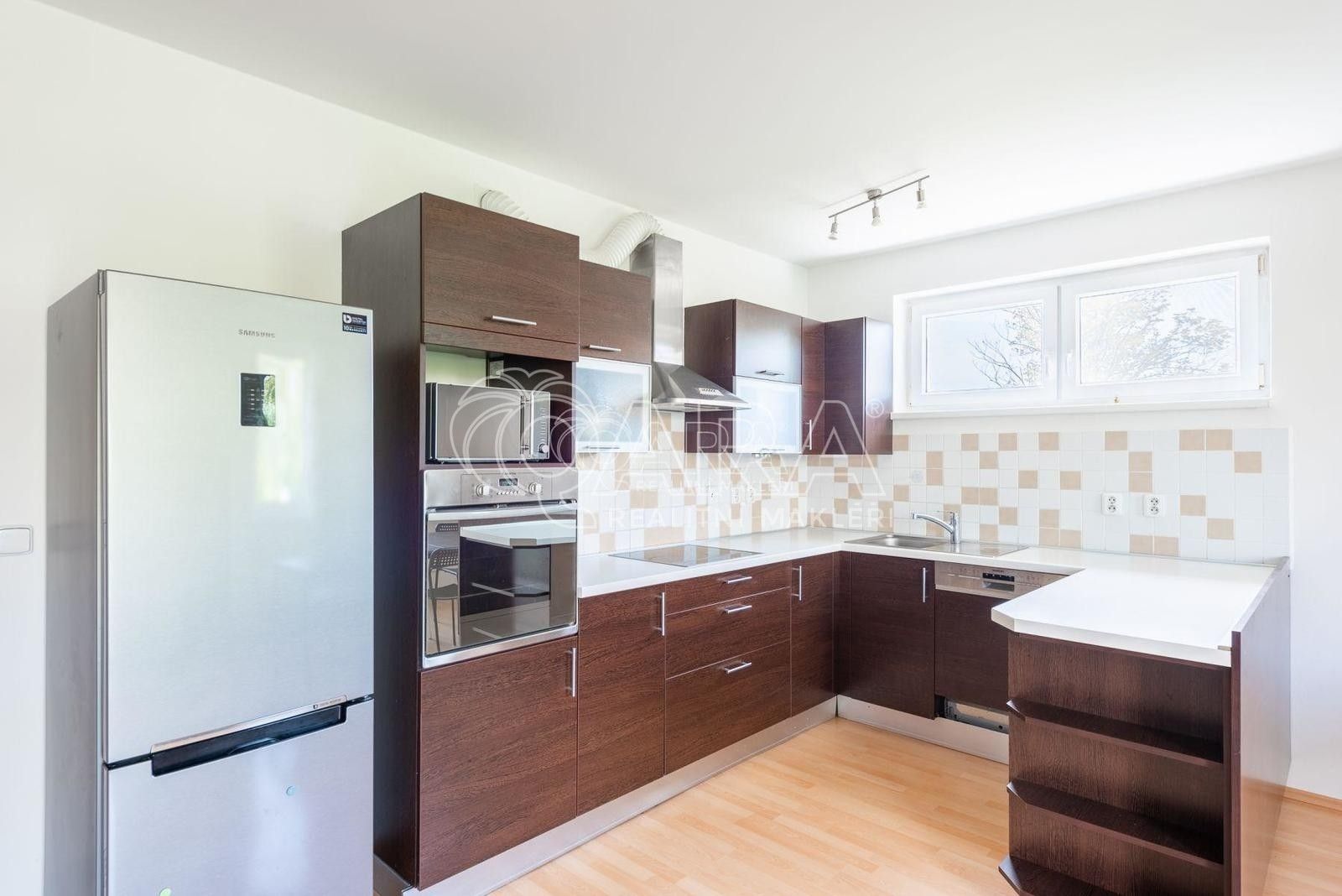 Pronájem byt 3+kk - K Vodárně, Horoměřice, 75 m²