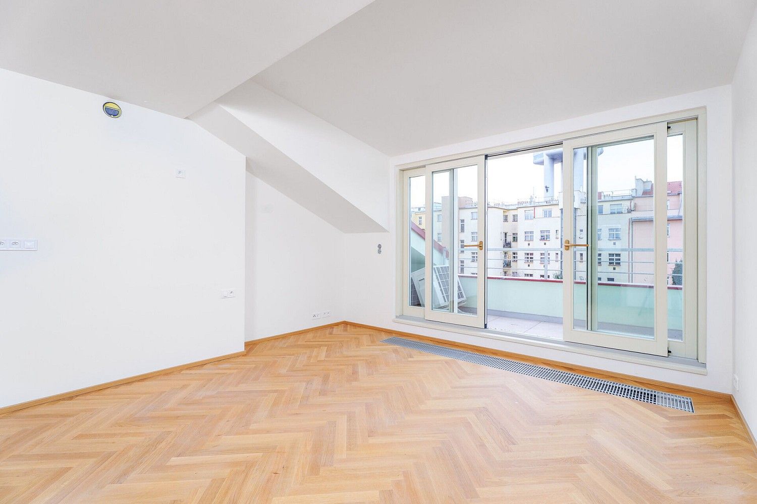 2+kk, Praha - Žižkov, okres Praha 3, Hlavní město Praha, 63 m² - 1