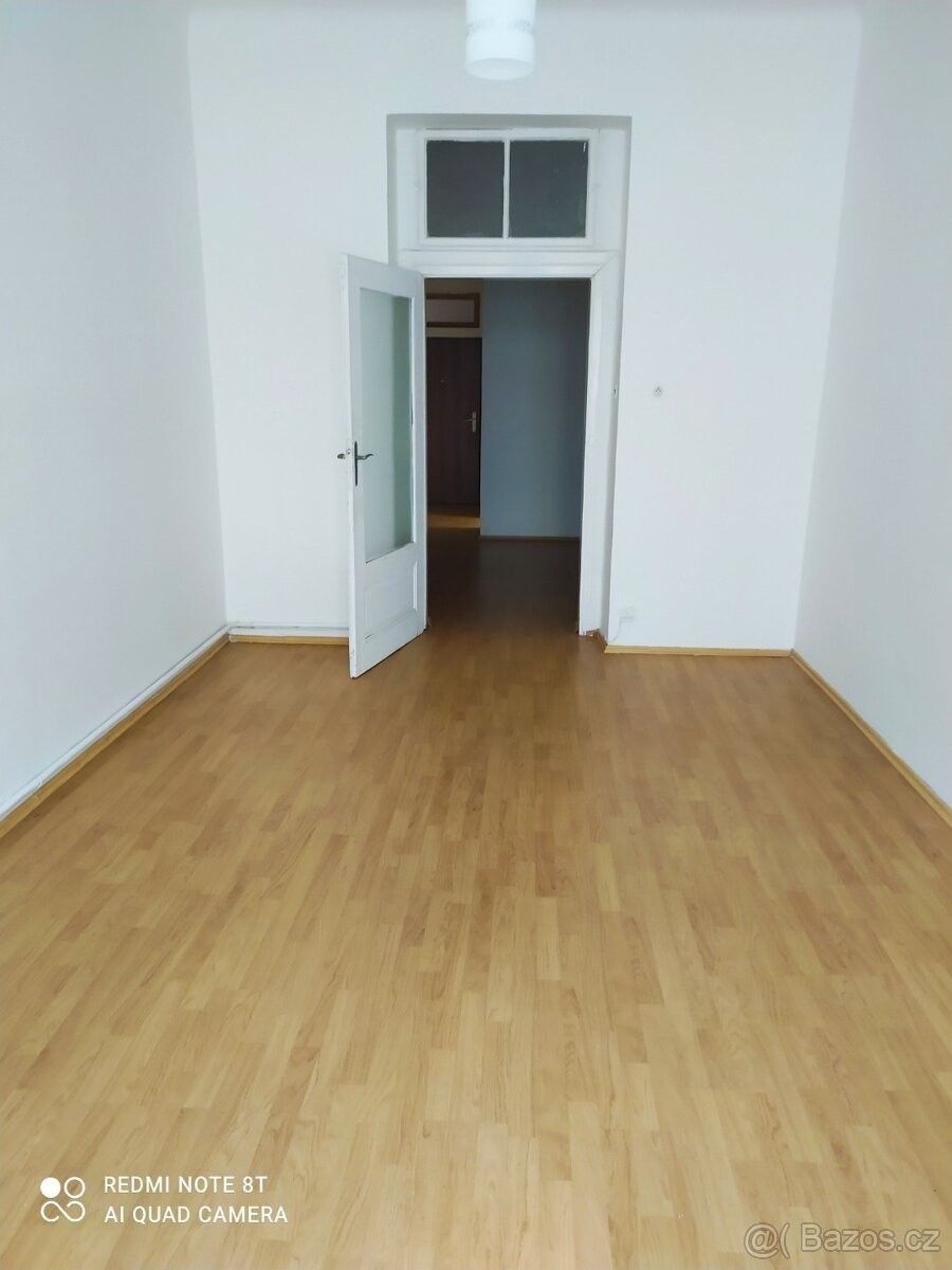 2+kk, Praha, 128 00, 70 m²