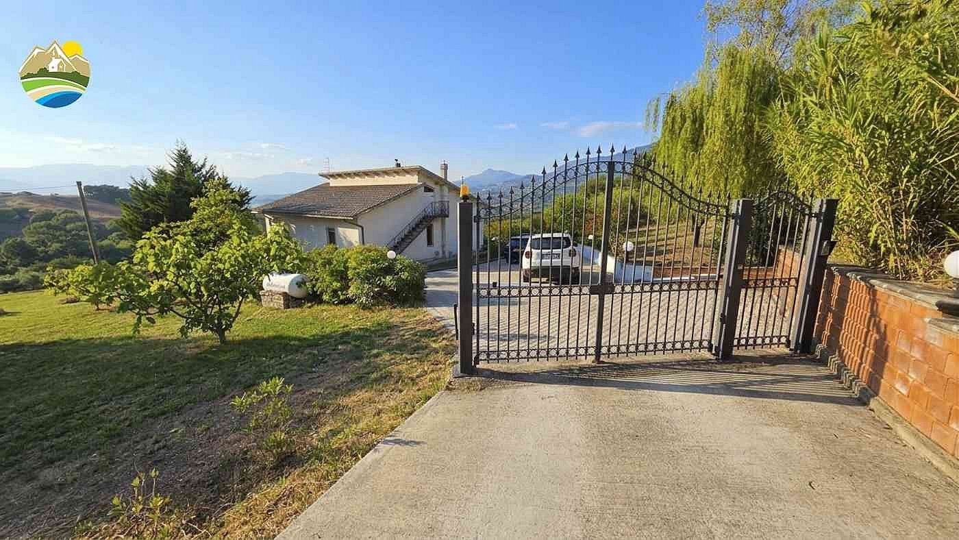 Rodinné domy, Civitella Casanova, Abruzzo, Itálie, 198 m² - 1