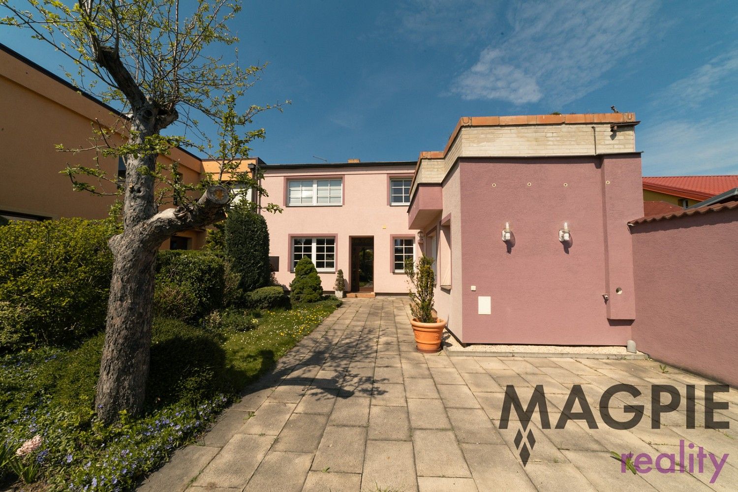 Rodinný dům · 243 m² · Praha - Čakovice, okres Praha 18, Hlavní město Praha - 2