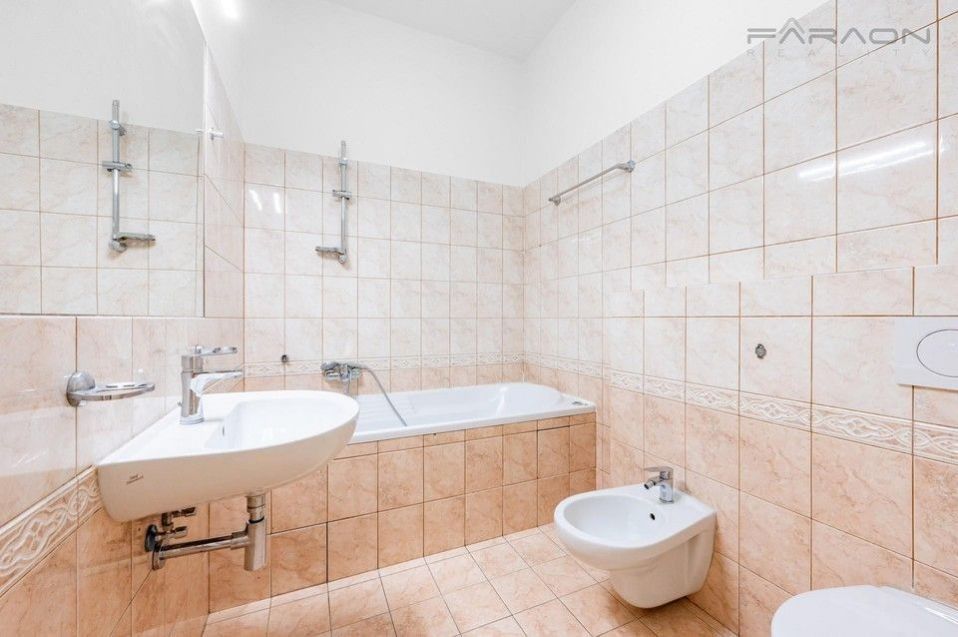 Byt 3+1 · 87 m² · Na bělidle, Praha - 4
