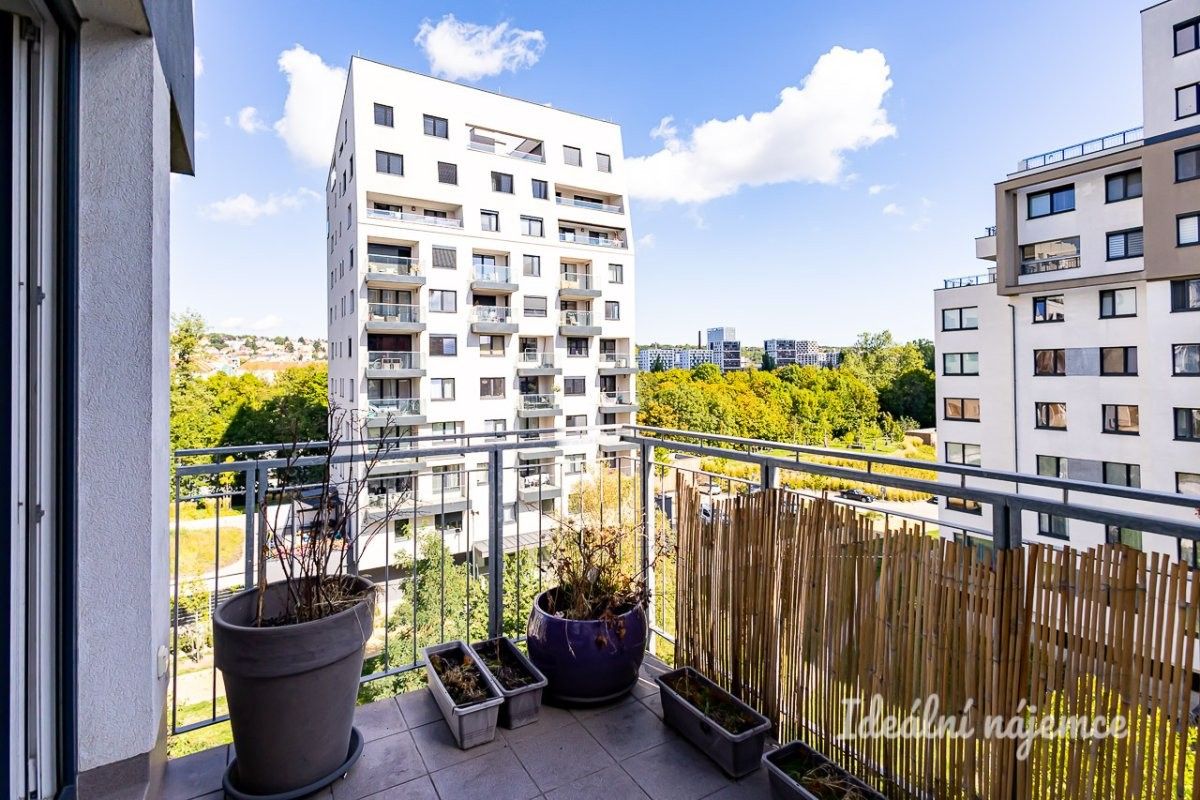Byt 1+kk · 32 m² · Pod Harfou, Praha - 4