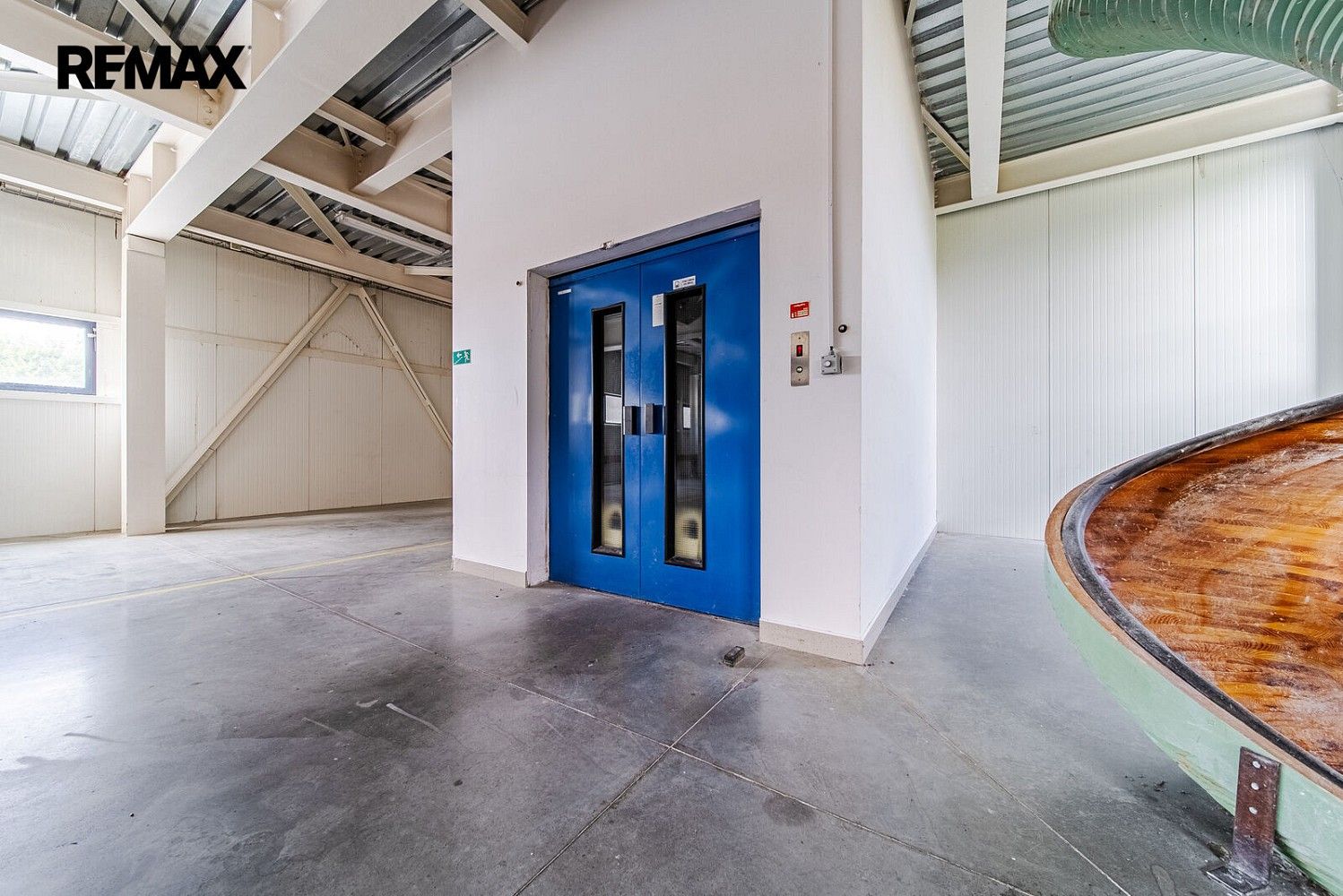 Výrobní prostory · 4 050 m² · Pouzdřany, okres Břeclav, Jihomoravský kraj - 3