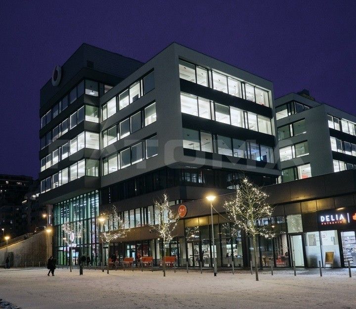 Pronájem kancelář - náměstí Junkových, Praha, 2 679 m²