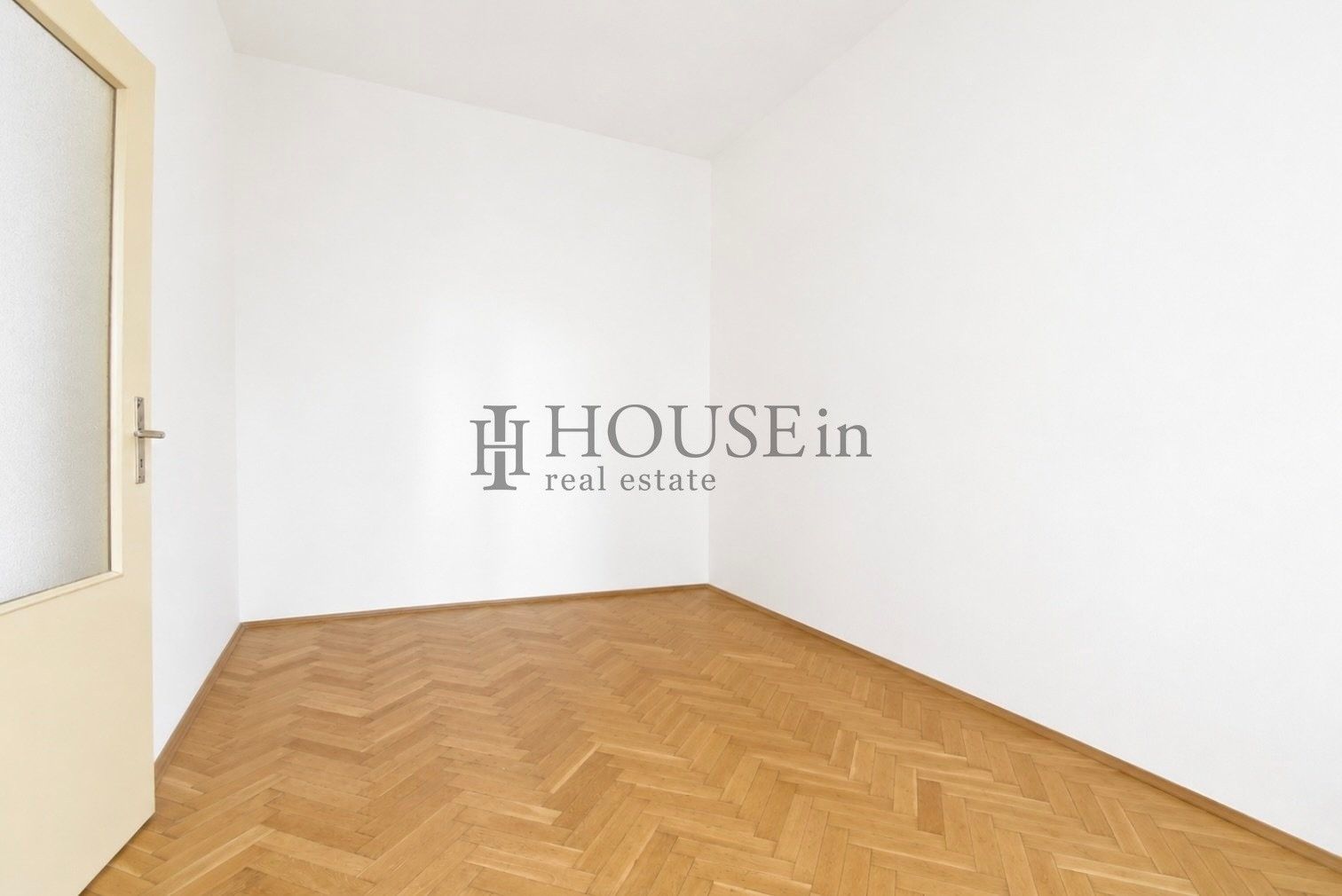 Byt 1+1 · 35 m² · Seifertova, Praha - 3