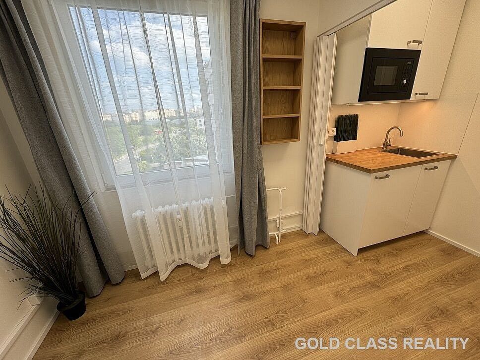 Kancelář, 8 m²