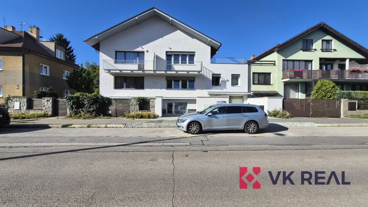 Obchodní prostory, Na moklině, Praha, 70 m²