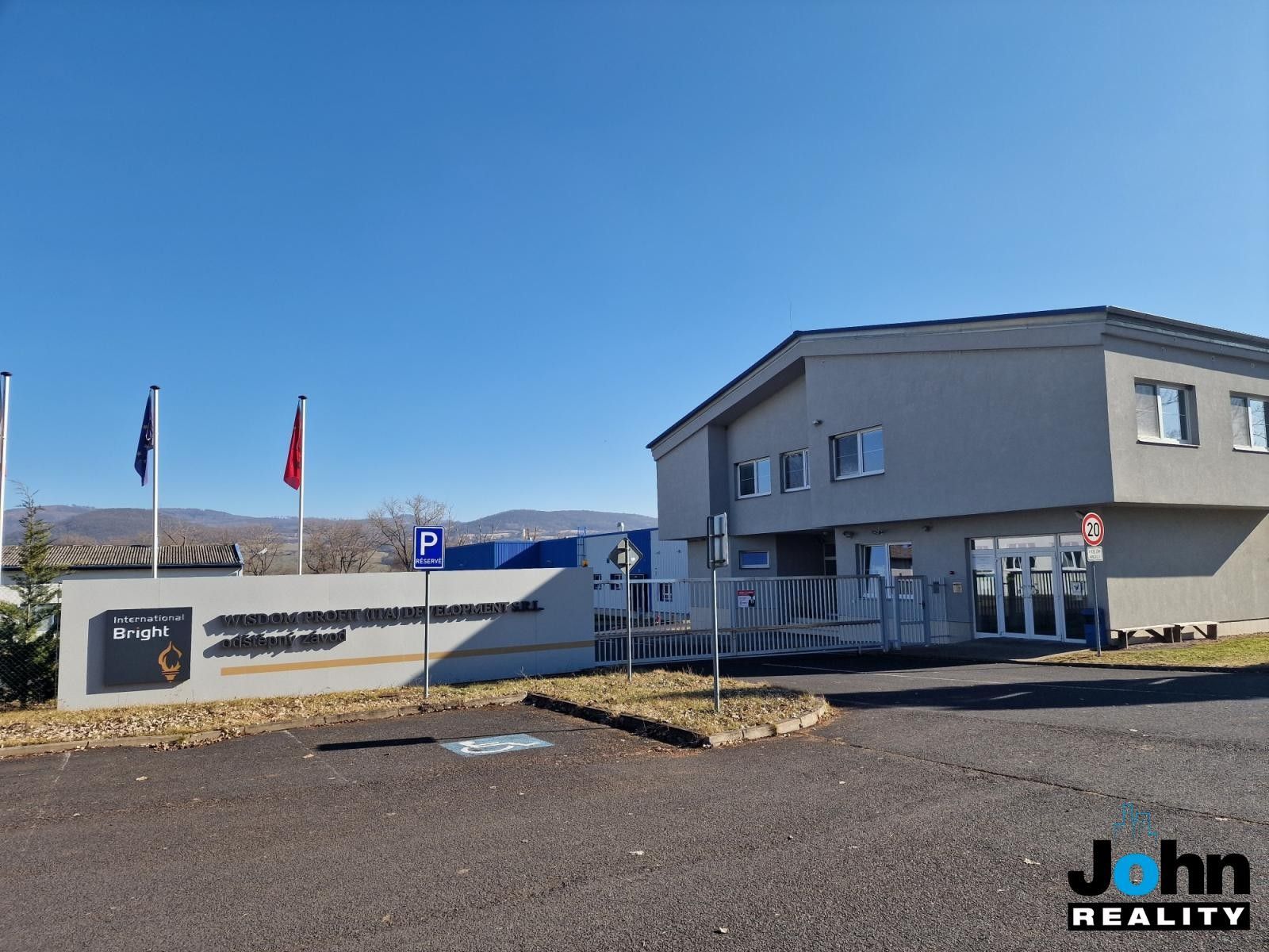 Pronájem výrobní prostory - Hrobčice, 4 750 m²