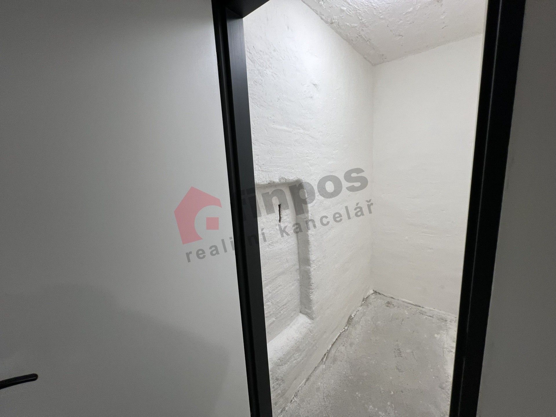 Sklady, Jindřicha Plachty 1139, Praha, 2 m²