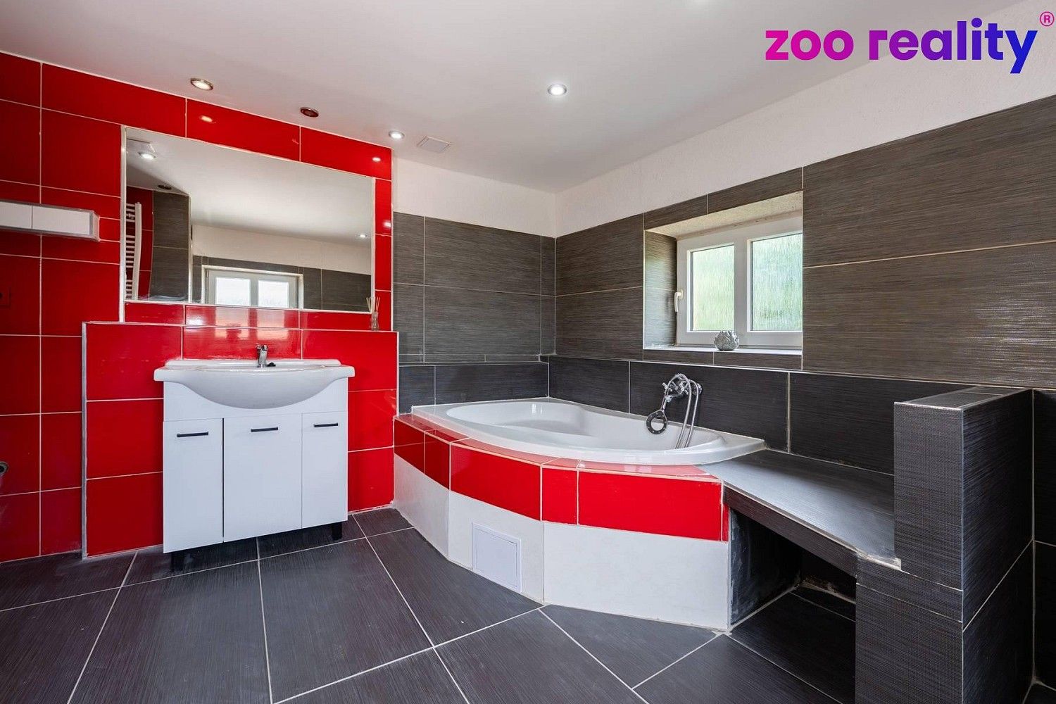 Rodinný dům · 190 m² · Krásný Dvůr, okres Louny - 4