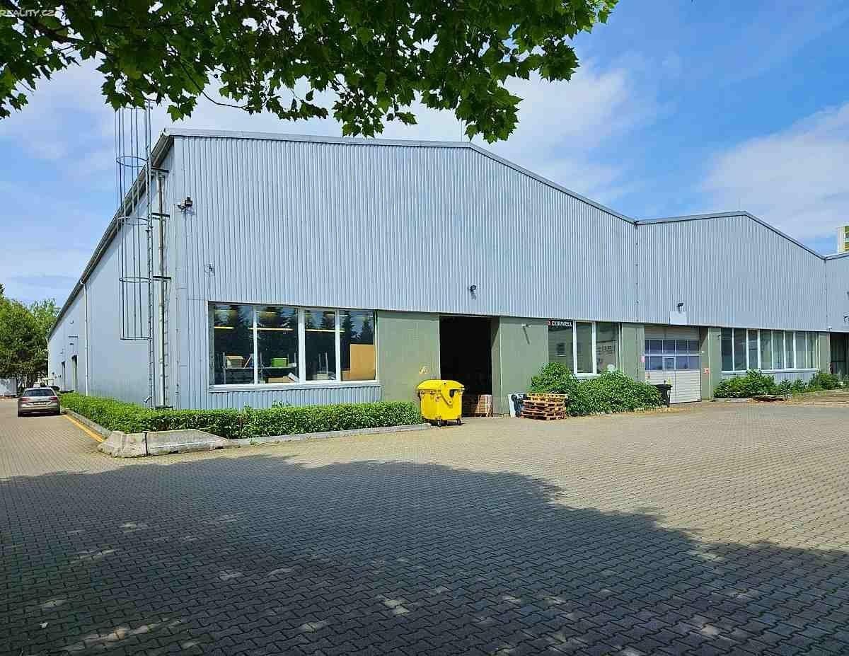 Sklady, Něvská, Praha, 1 463 m²