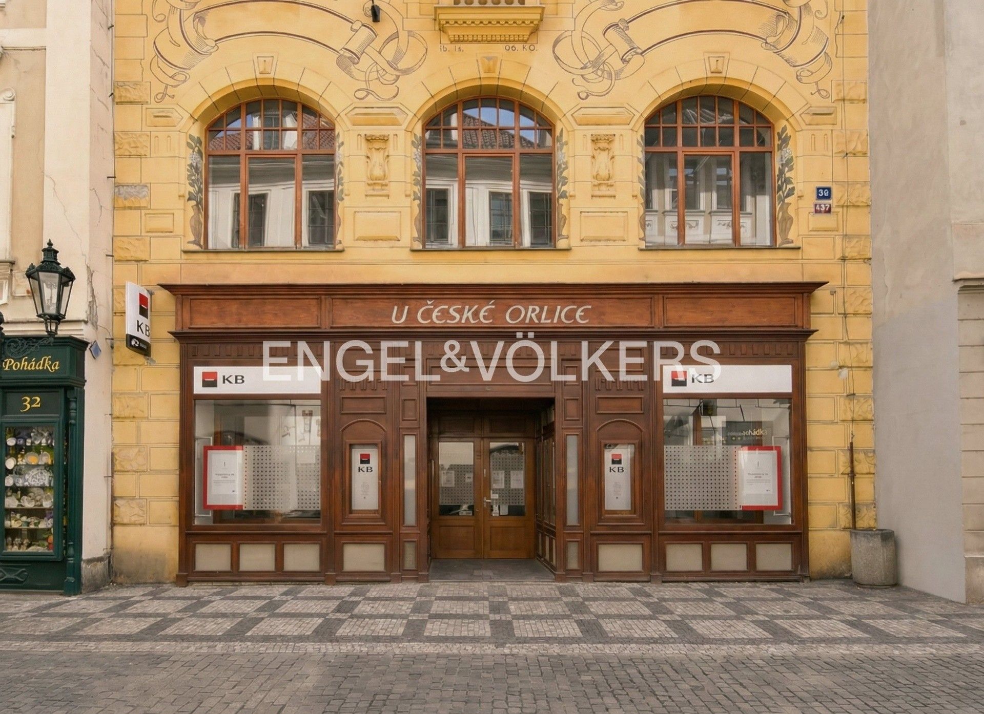 Pronájem obchodní prostory - Celetná 567, Praha, 217 m²