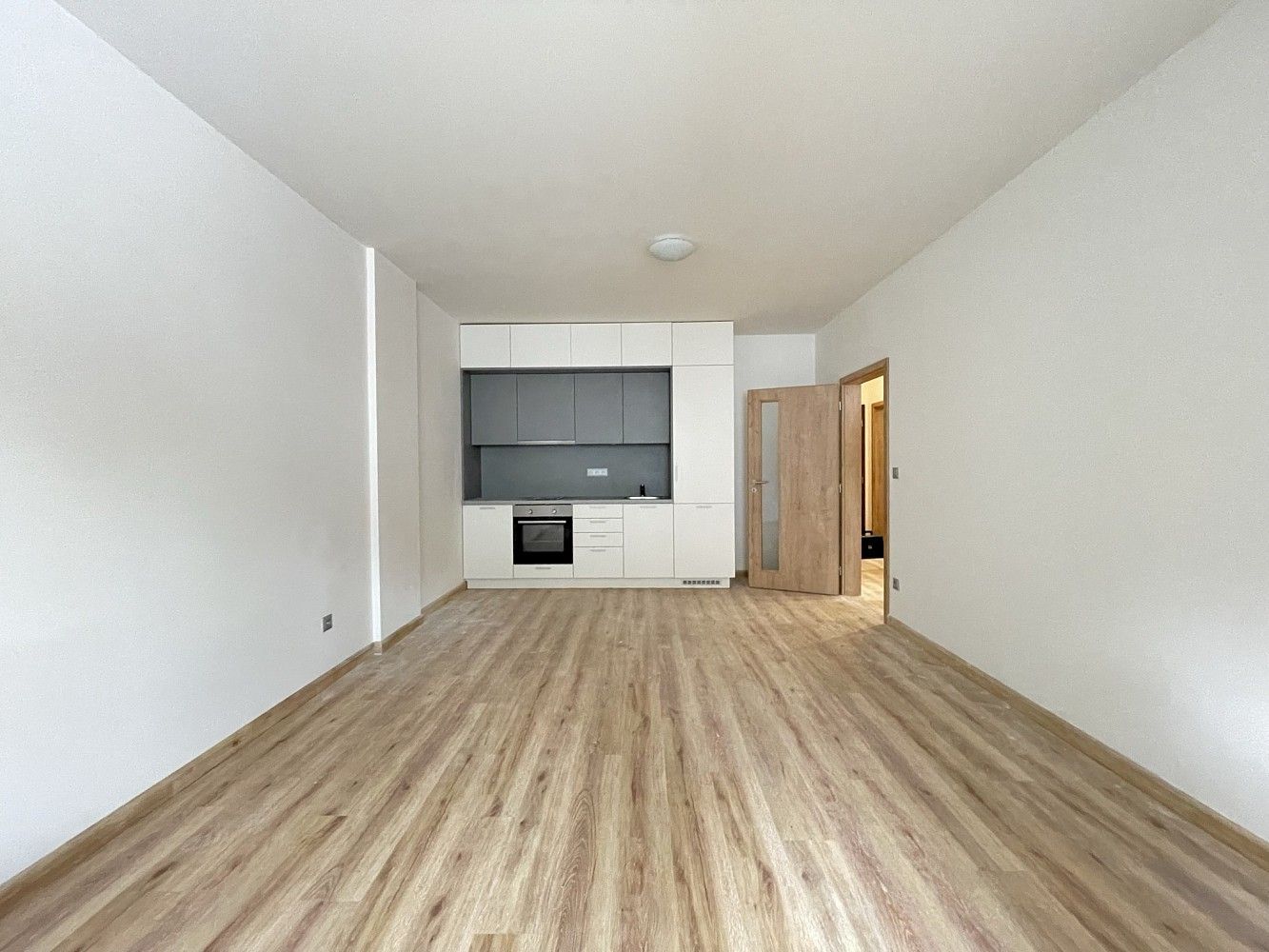 2+kk, Karlovy Vary - Drahovice, Karlovarský kraj, 54 m² - 1