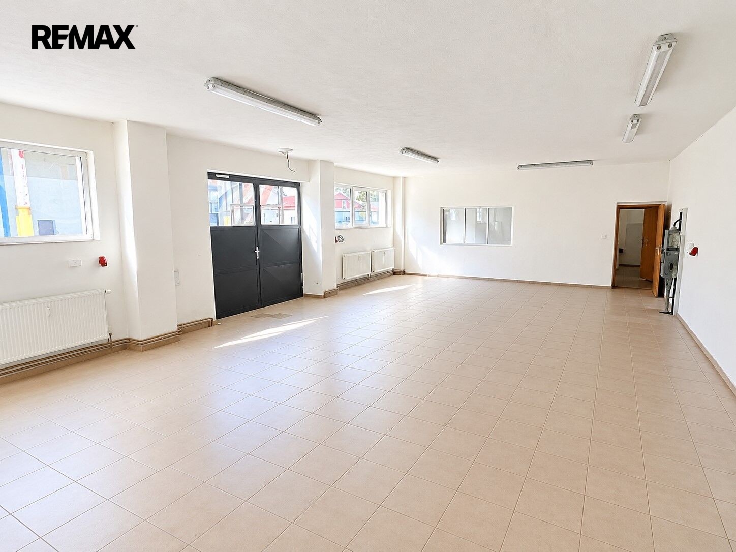Sklad · 196 m² · Zengrova, Kolín IV - 3