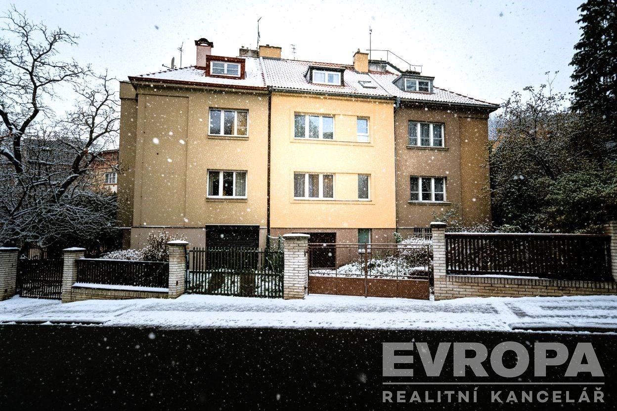 Prodej rodinný dům - Ke Klimentce, Praha, 180 m²