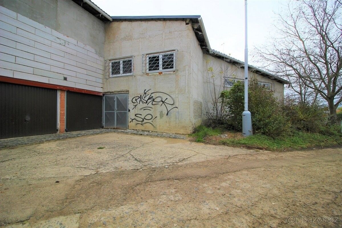 Prodej garáž - Brno, 638 00, 215 m²