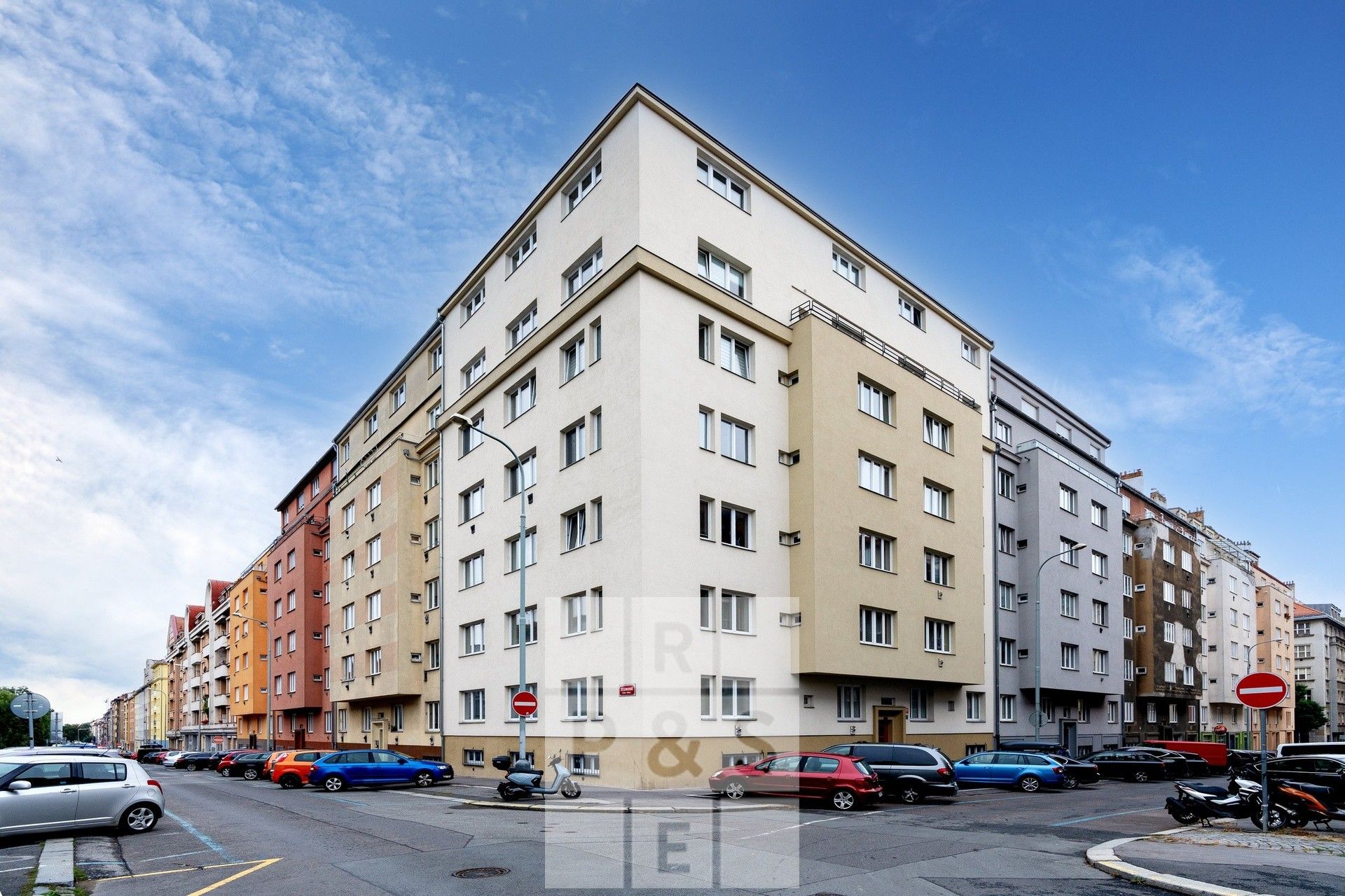 4+kk, Viklefova, Praha, 100 m²