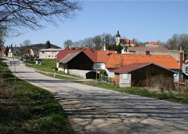 Prodej zemědělský pozemek - Chroboly