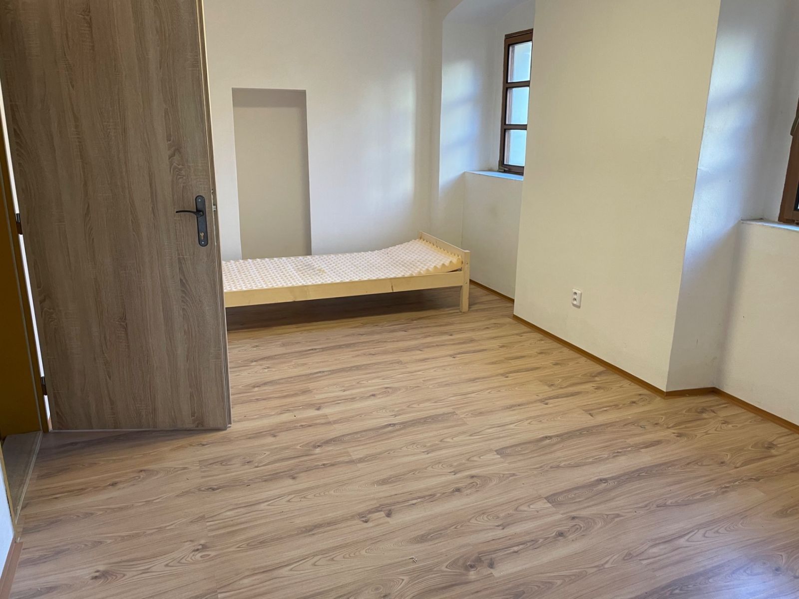 Pronájem byt 2+kk - Sušilovo náměstí, Rousínov - Rousínov u Vyškova, Jihomoravský kraj, 41 m² - 5
