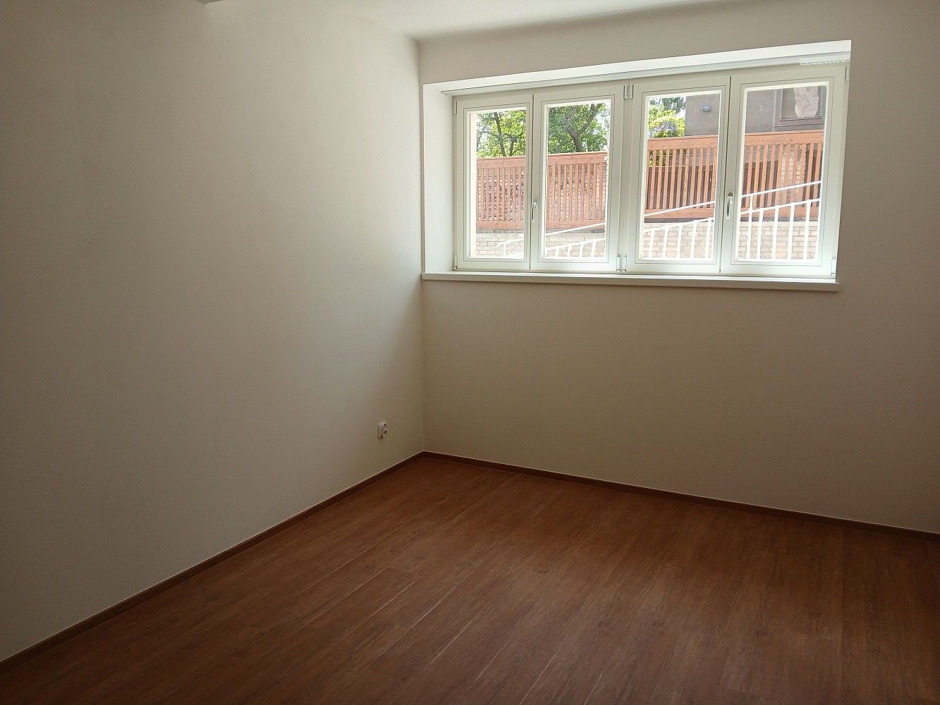 Pronájem byt 2+kk - Šrobárova, Praha 10 - Vinohrady, 49 m² - 2