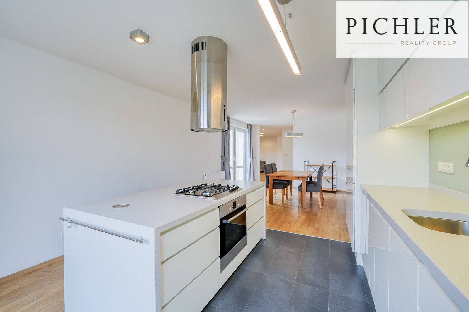 3+1, Klatovská třída, Plzeň, 98 m²