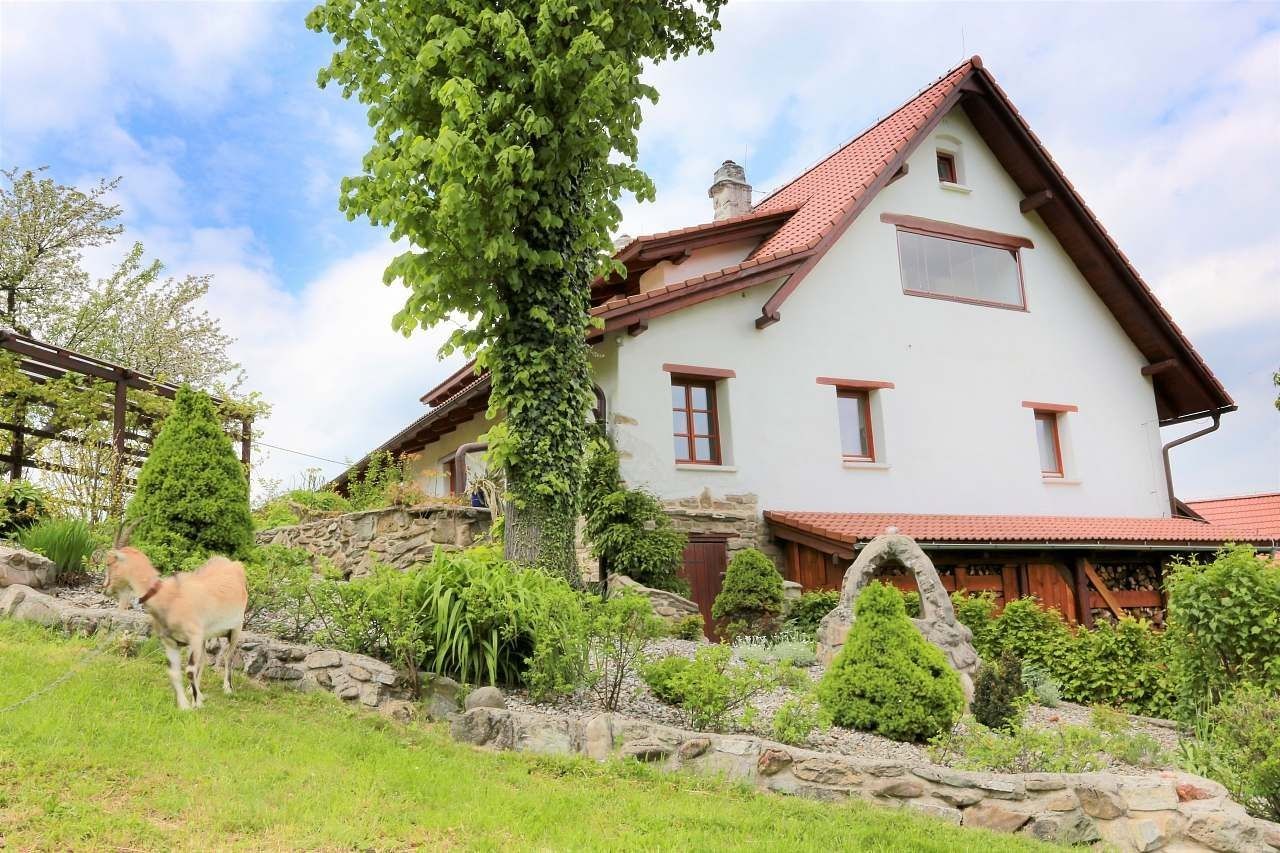 Chaty, Lhotka u Frýdku-Místku, Moravskoslezský kraj - 1