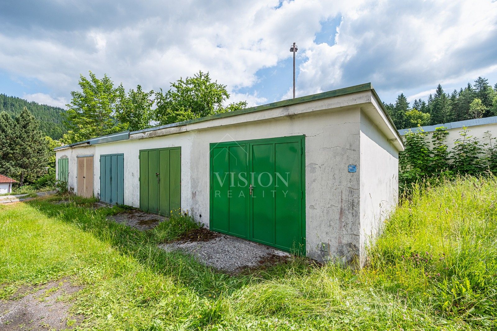 Garáže, Loučovice, 20 m²