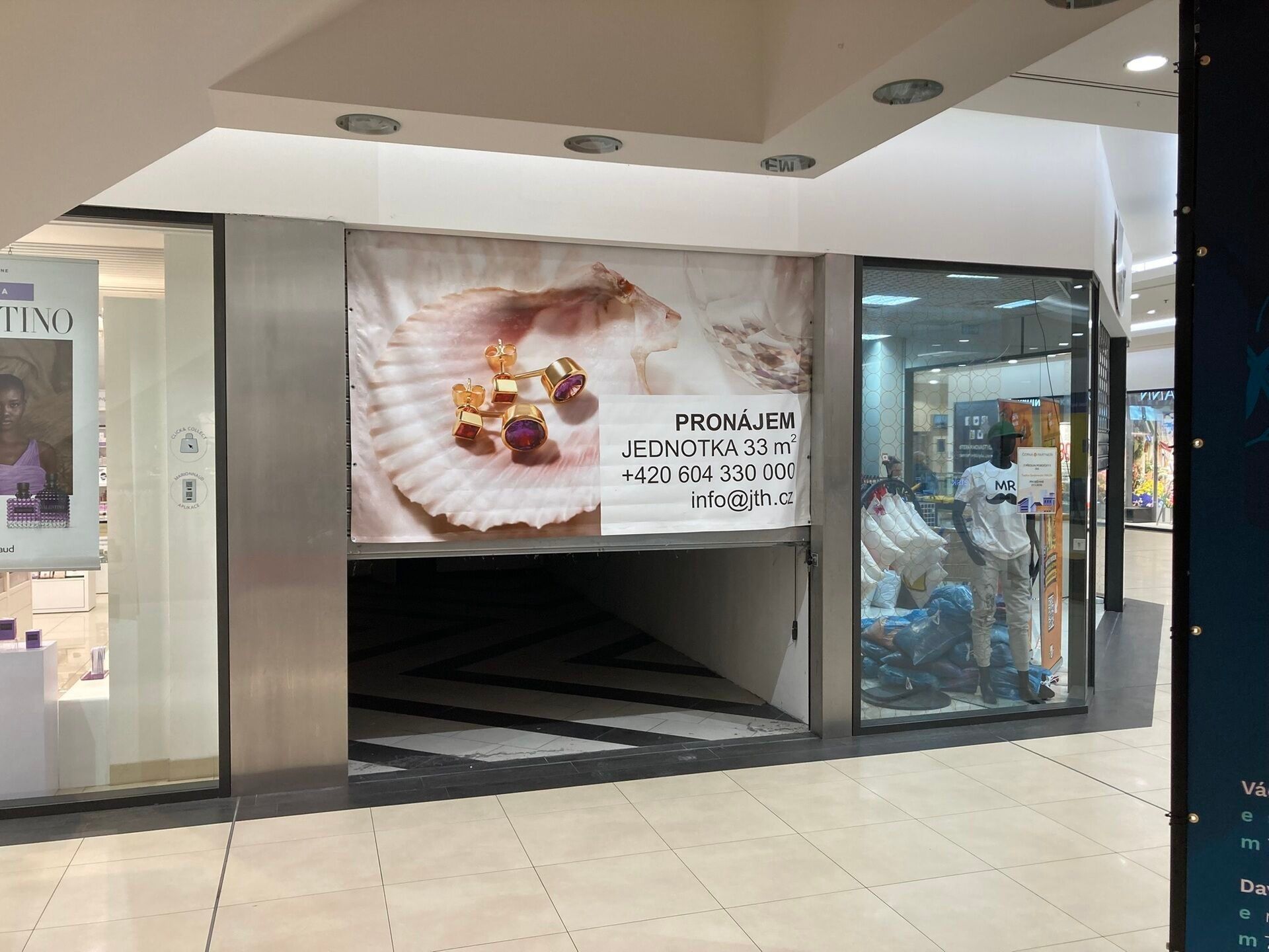Obchodní prostory · 32 m² · Teplice - 3