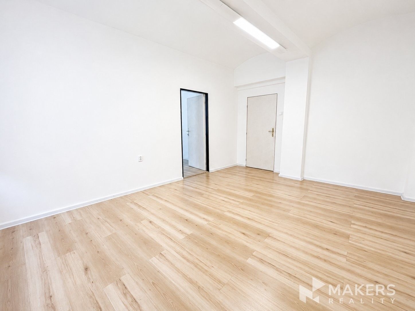 Kanceláře, Bělehradská, Praha, 19 m² - 2