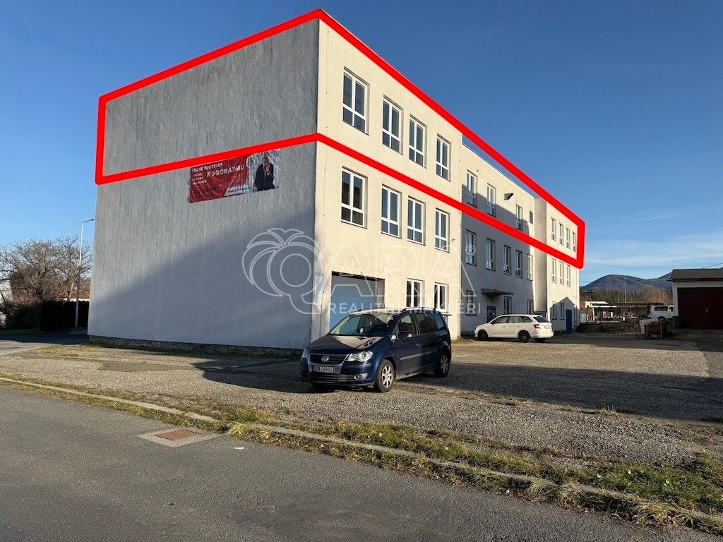 Sklady, Martinská čtvrť, Frenštát pod Radhoštěm, 484 m²