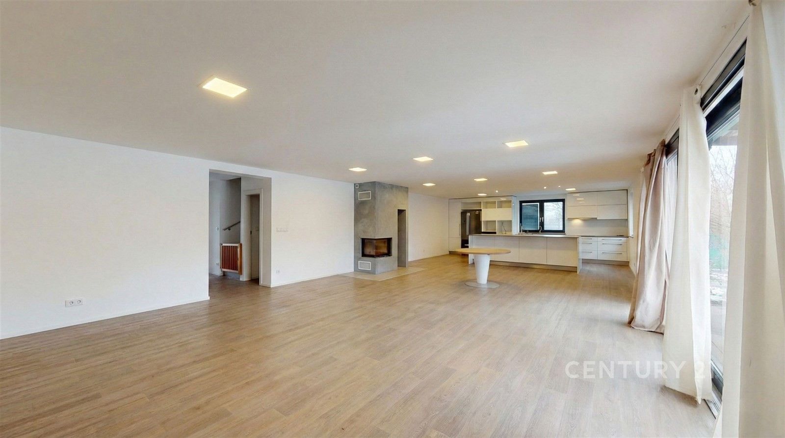 Rodinné domy, Ivaň, 319 m²