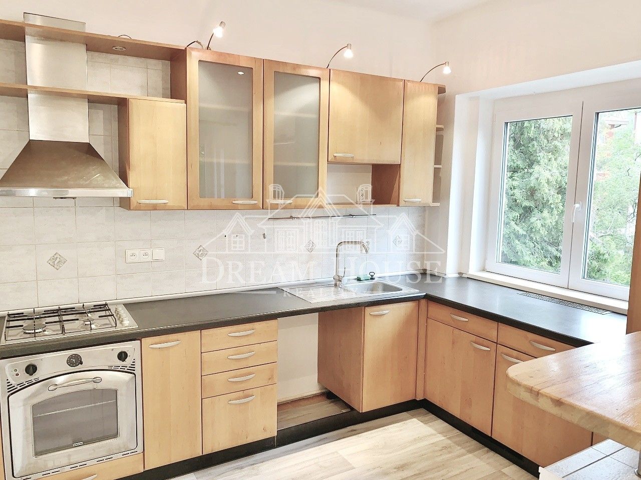 3+kk, Vršní, Praha, 80 m² - 1