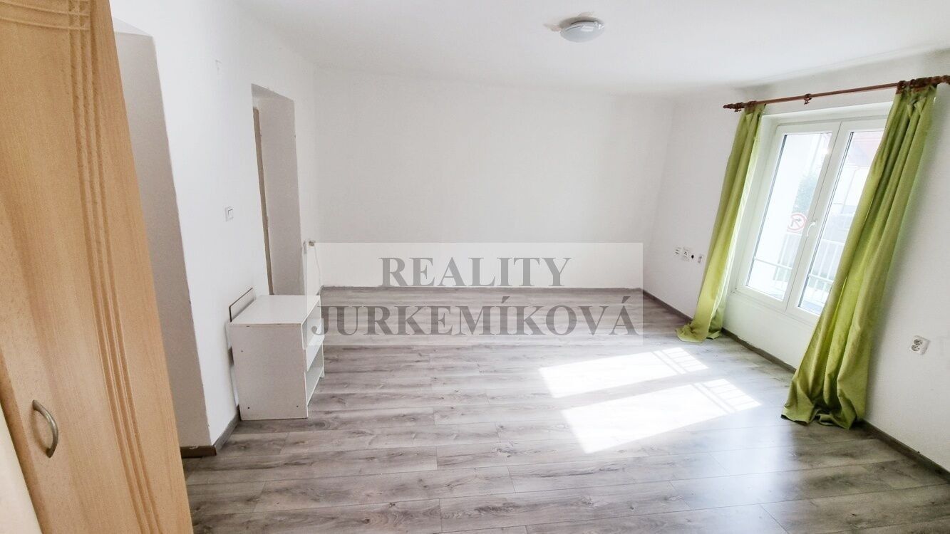Byt 2+1 · 64 m² · Zachariášova, České Budějovice - 3