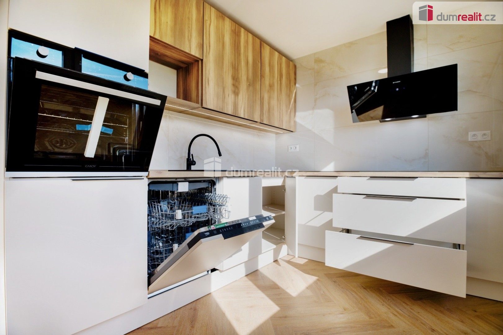 Pronájem byt 2+1 - Jizerská, Ústí nad Labem, 63 m²