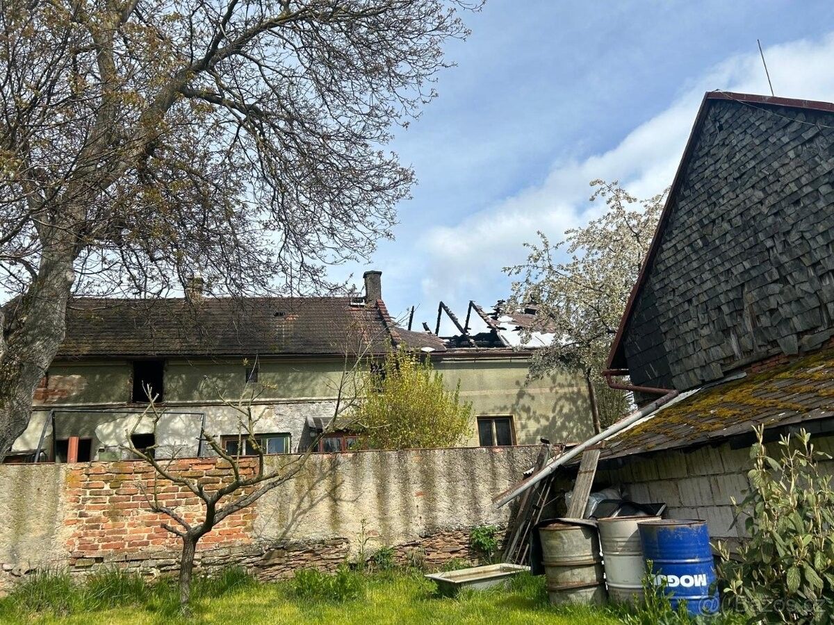 Prodej rodinný dům - Žlutice, 364 52